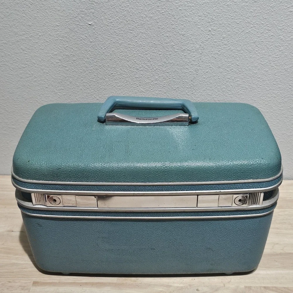 Samsonite Silhouette 1960s Vintage Blue Hard Shell Vanity Case